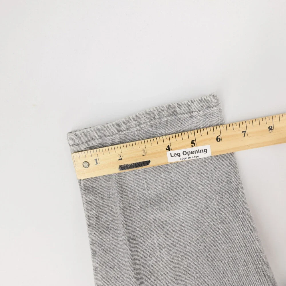 Vintage Levis 550 Jeans Mens 29x32 (28x33) Gray Relaxed Fit Tapered Made USA 90s